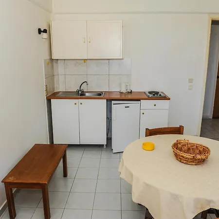 Margaret 2* Kremastí