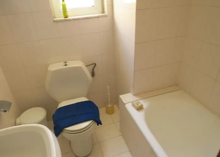 Margaret 2* Kremastí